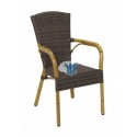 Sillón en aluminio anonizado y médula sintética.